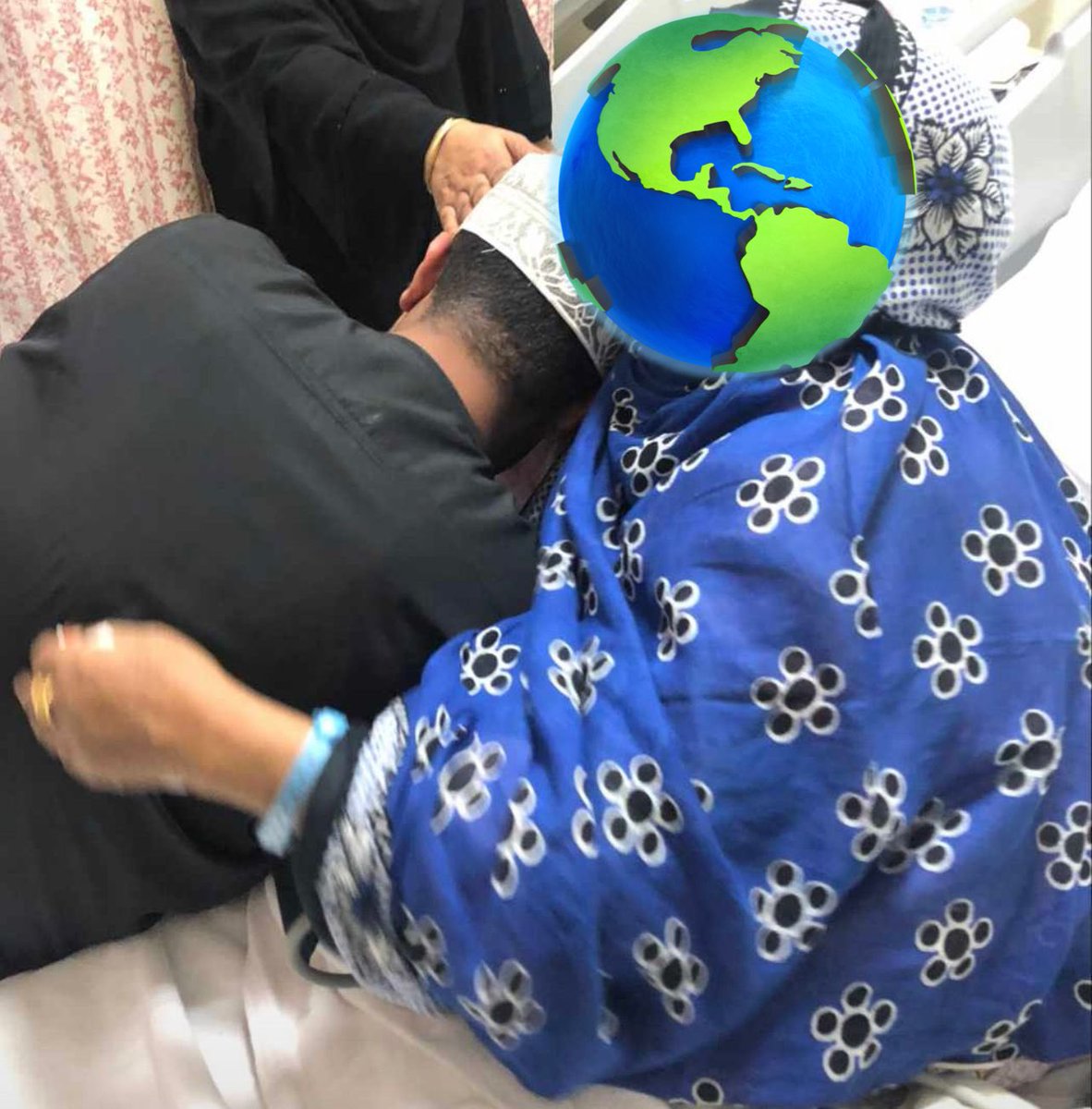 اللهُم أرحم جدتي بقدر ما تمنيتُ لها البقاء
اللهُم أذقها من النعيم ماوعدتَ بِه المؤمنين الصابرين اللهُم أرحمها وأجعلها في نعيم دائم غير مُنقطع💔.