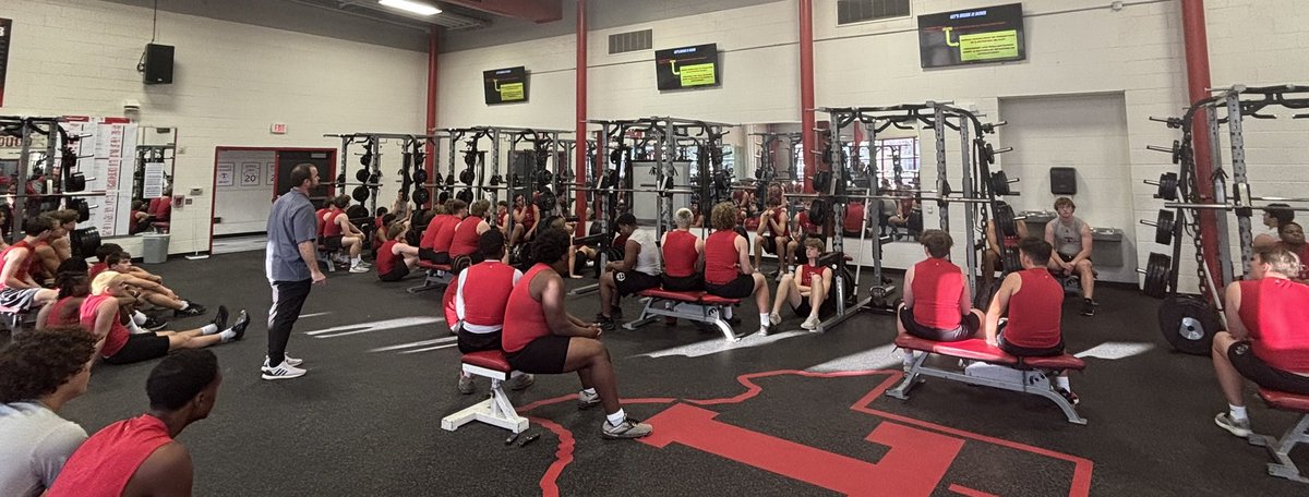 Dave Handal (@handal_dave) on Twitter photo <a href="/coachRENEAU45/">Chase Reneau</a> getting <a href="/FootballTomball/">Tomball Cougar Football</a> right today with āForced Focusā talk. #LockedIn #CultureMatters #FHFT #TheTomballWay #ItsWhatWeDo
<a href="/THS__athletics/">Tomball High School Athletics</a> <a href="/TB_KFLAN/">Kevin Flanigan</a> <a href="/coachRENEAU45/">Chase Reneau</a> getting <a href="/FootballTomball/">Tomball Cougar Football</a> right today with āForced Focusā talk. #LockedIn #CultureMatters #FHFT #TheTomballWay #ItsWhatWeDo
<a href="/THS__athletics/">Tomball High School Athletics</a> <a href="/TB_KFLAN/">Kevin Flanigan</a>