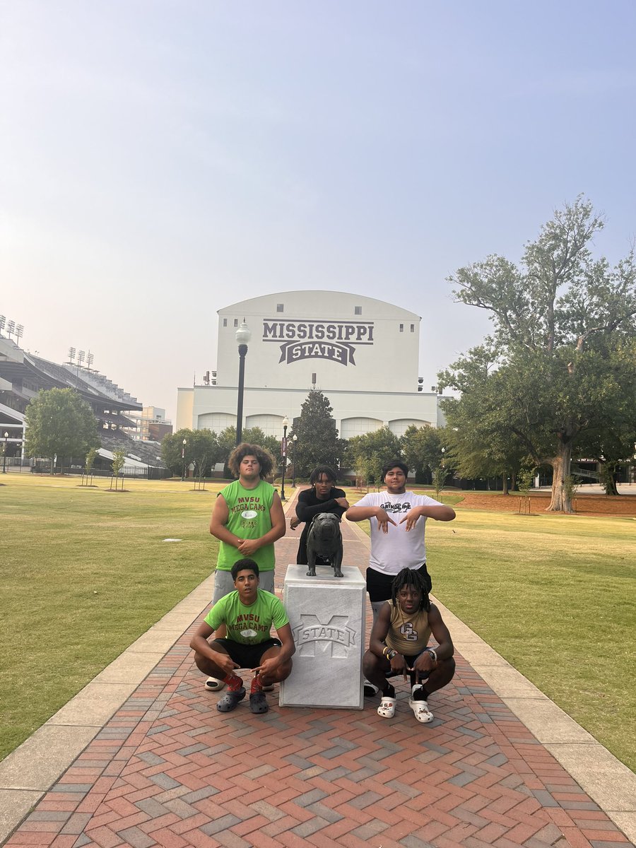 College Camp Tour this Summer.

We will be going to Alabama, Mississippi, and Georgia. If interested have a parent contact me. 9th summer doing tours 
#TheGrind #DirtySouthTour