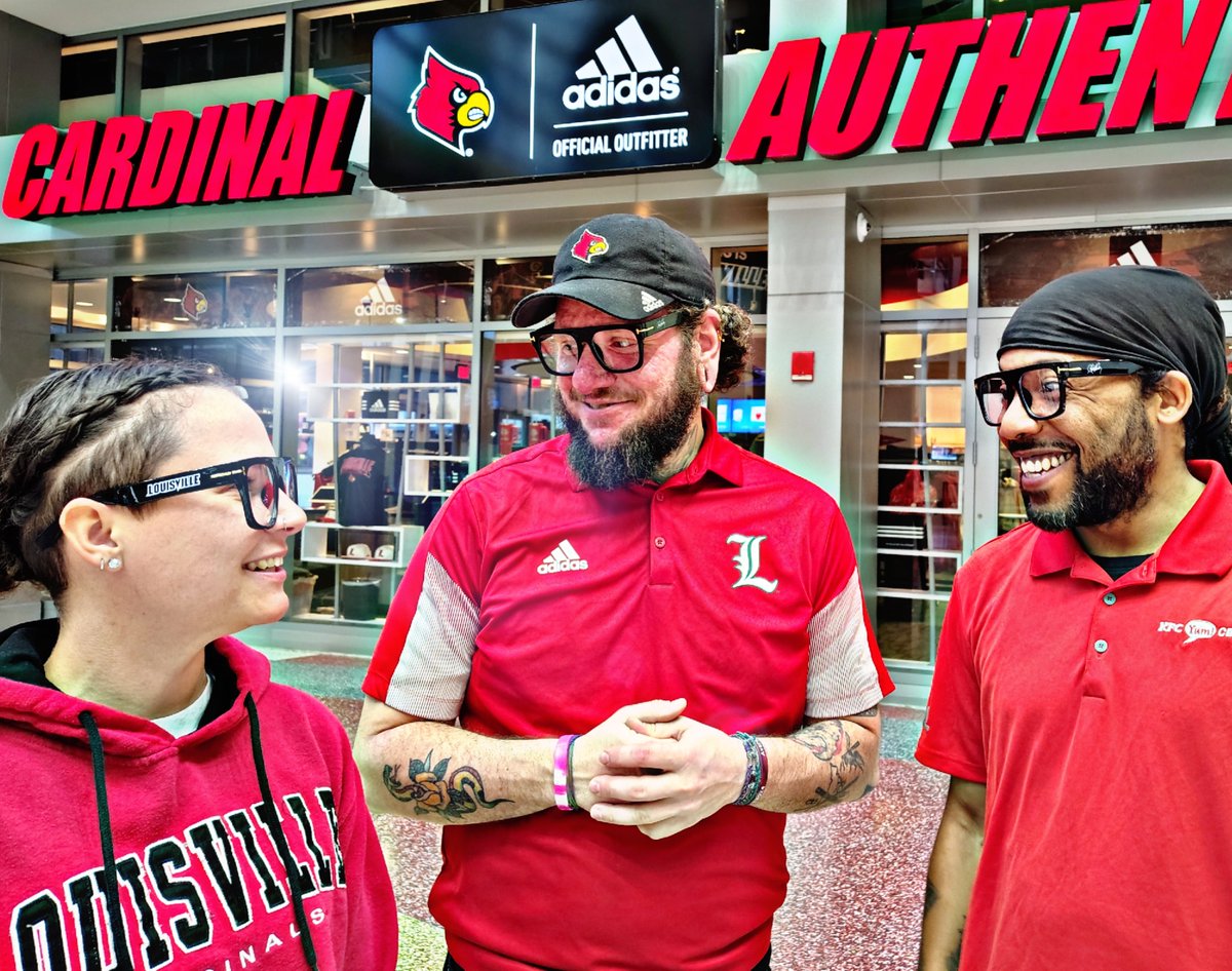 𝗦𝗵𝗼𝘄 𝗬𝗼𝘂𝗿 𝗦𝘂𝗽𝗽𝗼𝗿𝘁:
Come show your support to our very own National Coach of the Year Nominee Pat Kelsey! Replicas of his glasses show off his signature as well as the Louisville Logo. Get the Pat Kelsey glasses in store today!