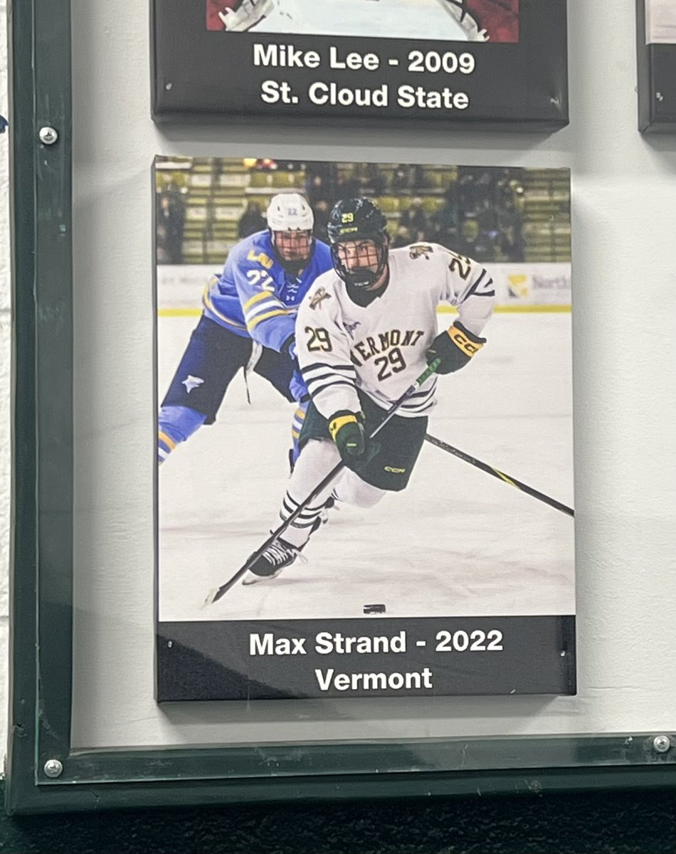 RoseauRamFan (@roseaufan1968) on Twitter photo Two new additions to the D1 wall at Roseau Memorial Arena ๐๐ป๐๐ป <a href="/ramhockey/">Rams Hockey Online</a> <a href="/RoseauRam/">Roseau Rams</a> Two new additions to the D1 wall at Roseau Memorial Arena ๐๐ป๐๐ป <a href="/ramhockey/">Rams Hockey Online</a> <a href="/RoseauRam/">Roseau Rams</a>