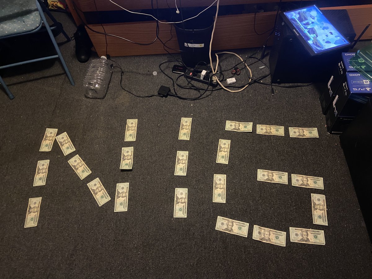 BrokeBoiRoland2's tweet photo. Should I finish? https://t.co/uSAyA0fGSa