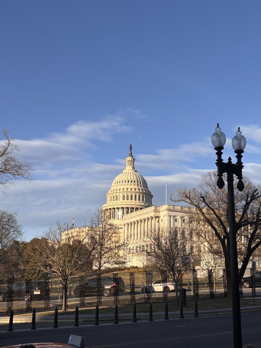 kpoulos_'s tweet image. Feeling inspired after spending the last couple of days in DC at the #AUASummit25 with the FUTURE in Urology program. We learned about advocacy and had the chance to take these important issues to Capitol Hill. So grateful for this program and all the mentors and friends I met!