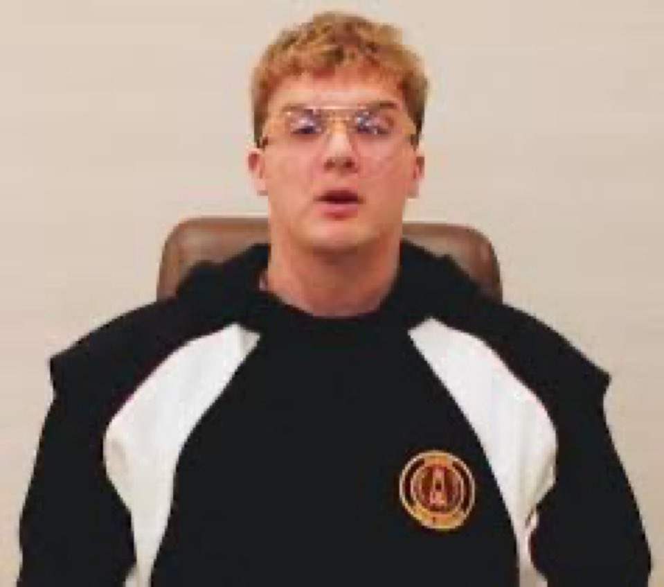 TheSolanaJake's tweet image. How have you all forgot about this loser already?? Bro ruined my life and he’s still not in prison. Gonna have to take matters into my own hand soon.