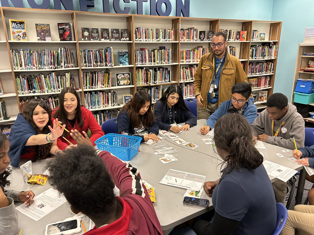 Williamson_T1's tweet image. Part 1: Science Level Up Tutorials #WeekTwo lead by @alyssa_browning . Whats Poppin ?🍿 🚘 🏓 Elements, Compounds, and Energy Transformations that’s what. @OlleMightyOwls @AliefScience