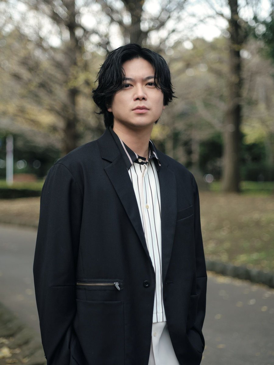 BRUTUS_mag's tweet photo. BRUTUS最新号「#全国民に贈るサザンオールスターズ特集」のカルチャーページには、加藤シゲアキさんが登場。

7年もの時を経て磨き上げられた、新たな代表作『ミアキス・シンフォニー』について話を伺いました。 https://t.co/iZc3tiA7SH