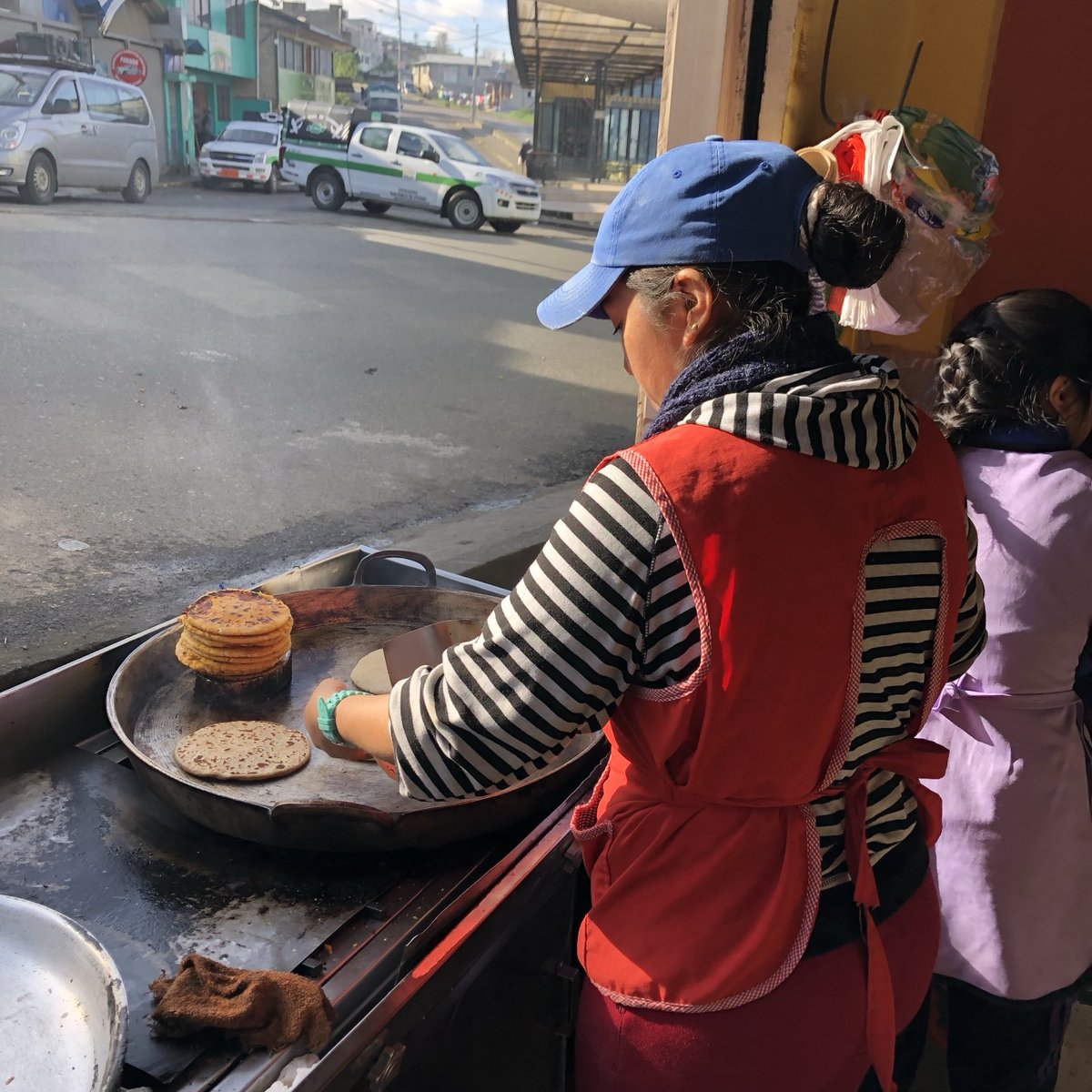 juankacastillog's tweet photo. Un alto en el camino para disfrutar d esta “deliciosura” tortilla de maíz en San Miguel de Guaranda
#patrimonio 
#identidad 
#consumelocal https://t.co/fbgnkKcrEe