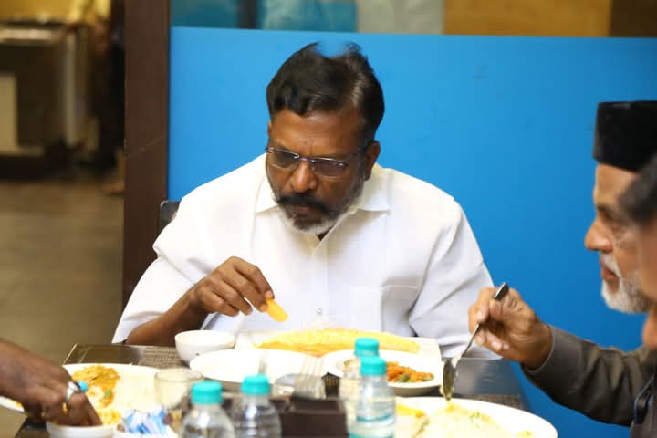 vck_dinesh's tweet image. நான்காம் நாள் 
மனிதம் போற்றும் புனிதர் எழுச்சித்தமிழர் அவர்களின் தலைமையில் நான்காவது நாள் சஹர் நோன்பு நிகழ்வில்...