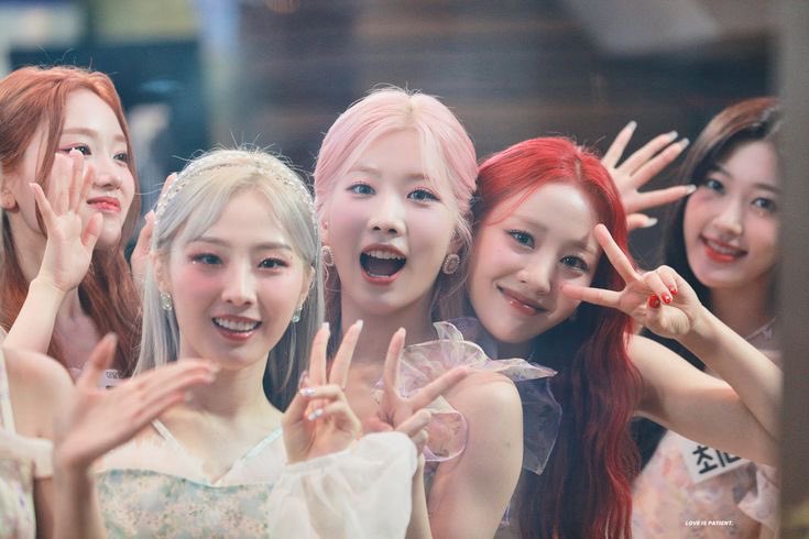 💧kim hyunjin barks jeon heejin aww (@dalsolq) on Twitter photo 