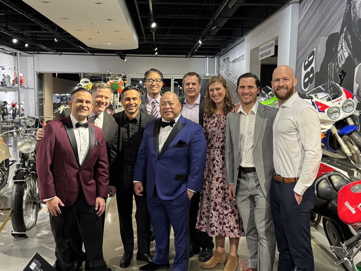 Clayton Lau (@claytonlaumd) on Twitter photo City of Hope , NCCN designated cancer center and great GU ONC , RECON and URO team . We have DV Xi, sp and V and lots of open complex . Cases. Best MultiD team with Drs Dorff, Pal, C-R, and Tripathi .<a href="/CityofHopeSurg/">City of Hope Surgery</a> <a href="/cityofhopeoc/">City of Hope | Orange County</a> <a href="/montypal/">Sumanta K. Pal, MD, FASCO</a> <a href="/TDorffOnc/">Tanya Dorff</a> <a href="/AbhiTrip87/">Abhishek Tripathi</a> <a href="/arafflemd/">Alex Chehrazi-Raffle, MD</a> City of Hope , NCCN designated cancer center and great GU ONC , RECON and URO team . We have DV Xi, sp and V and lots of open complex . Cases. Best MultiD team with Drs Dorff, Pal, C-R, and Tripathi .<a href="/CityofHopeSurg/">City of Hope Surgery</a> <a href="/cityofhopeoc/">City of Hope | Orange County</a> <a href="/montypal/">Sumanta K. Pal, MD, FASCO</a> <a href="/TDorffOnc/">Tanya Dorff</a> <a href="/AbhiTrip87/">Abhishek Tripathi</a> <a href="/arafflemd/">Alex Chehrazi-Raffle, MD</a>
