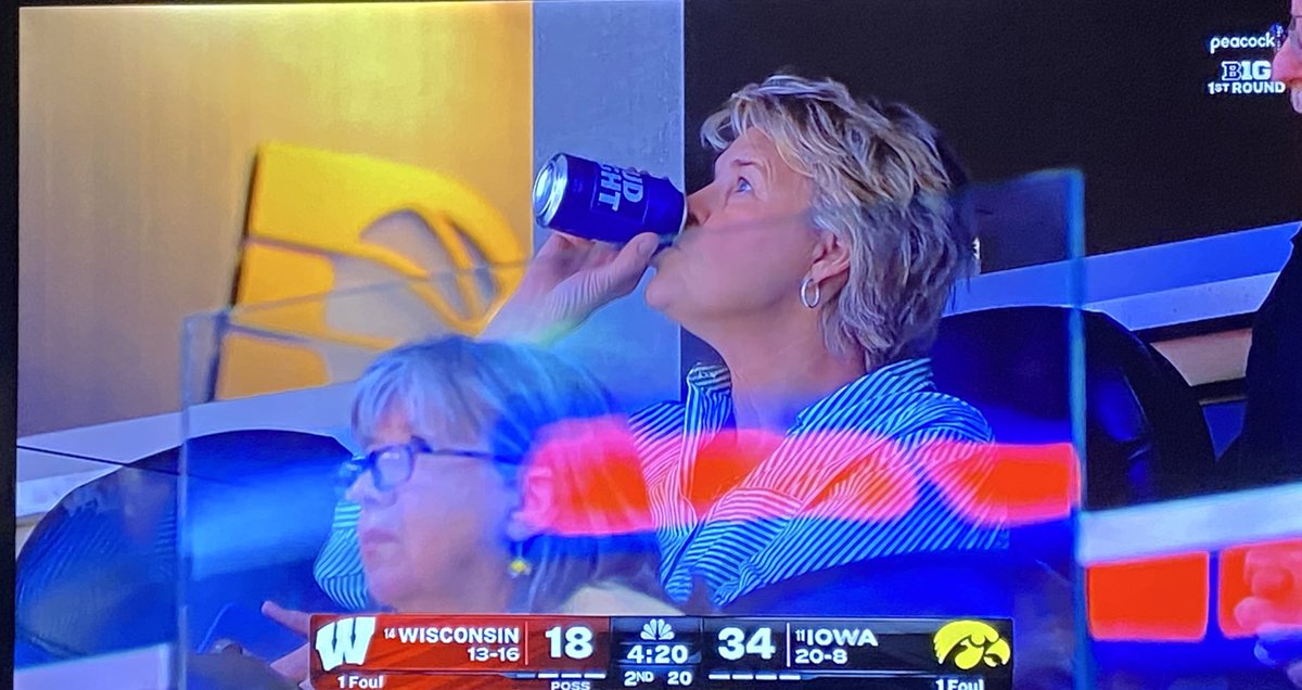 Lisa Bluder: A True Hawkeye