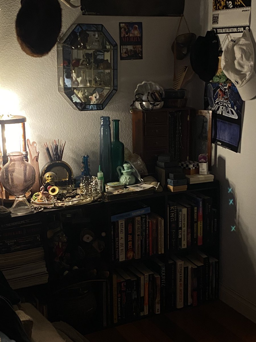 tweakerpizz's tweet photo. my favorite corners https://t.co/i1vO29PEAA
