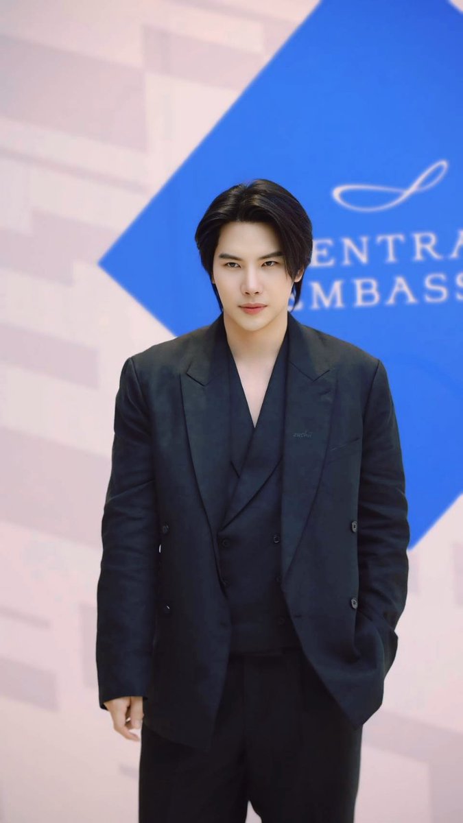 Zushiix's tweet photo. 🖤First Pic🖤

#FPMMilano #FPMThailand
#maxiiin_ https://t.co/BqXpc7kQHs