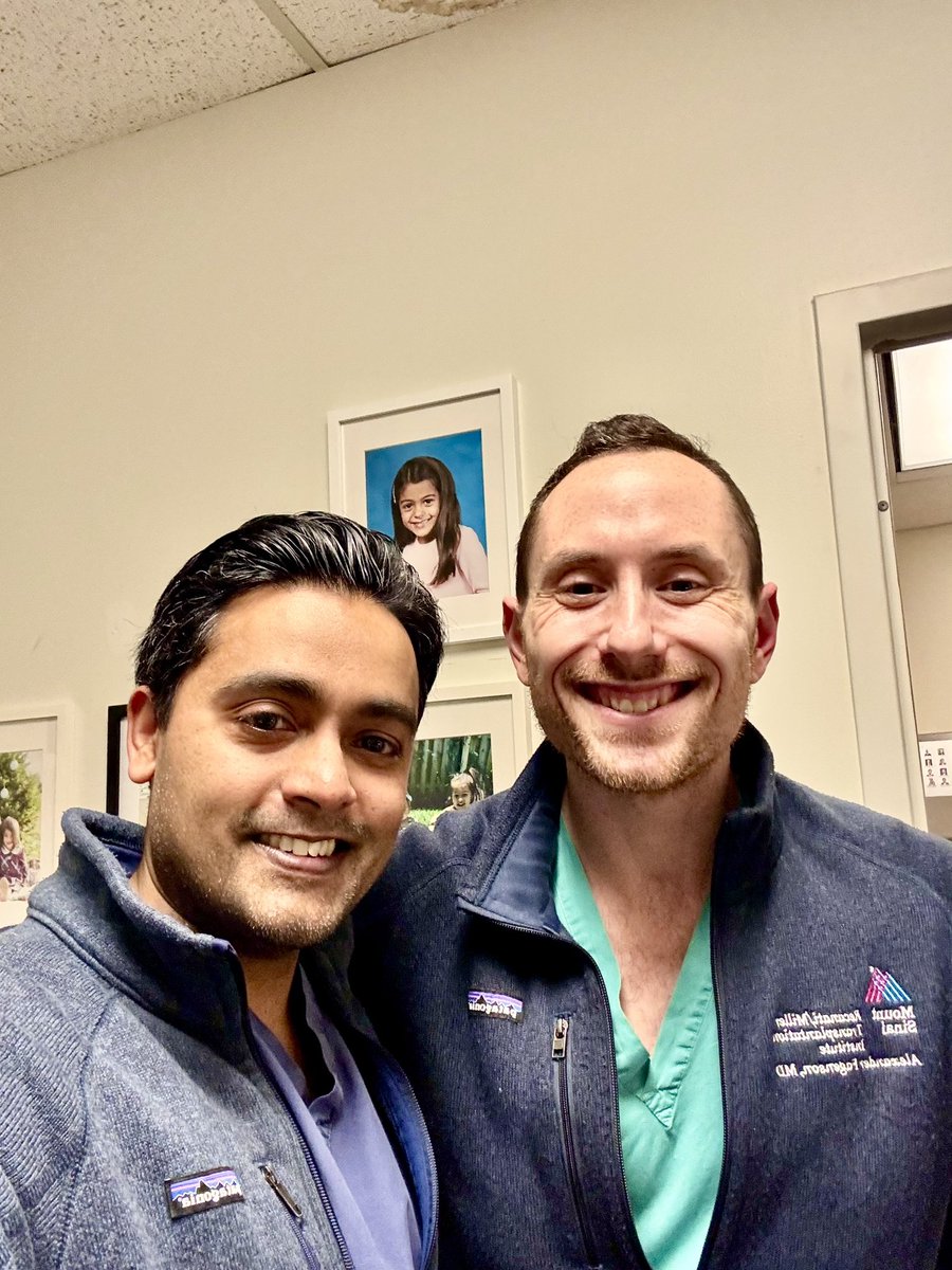 SanjaySReddy's tweet image. Great seeing one of my former residents @AFagenson! So proud to see him excel in the world of #transplantsurgery, and proud to have played a small part in his career #mentorship 🔥 @TempleSurgRes @TempleHealth @FoxChaseCancer @MountSinaiNYC