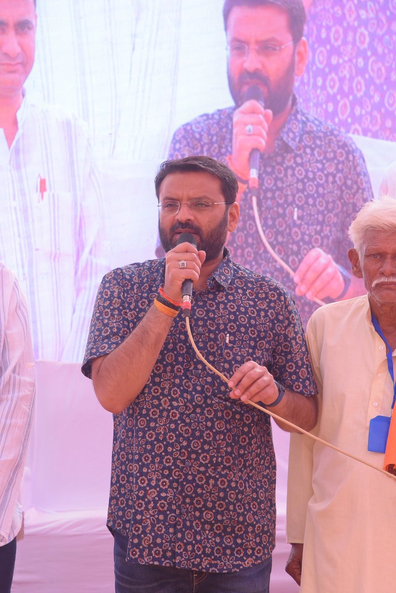 કચ્છ મોરબી વિસ્તારના લોકપ્રિય સાંસદ અને પ્રદેશ ભાજપના મહામંત્રી મારા મિત્ર શ્રી વિનોદભાઈ ચાવડાને જન્મદિવસની હાર્દિક શુભકામનાઓ @highlightvinodchavda #vinodchavda. #VinodChavda