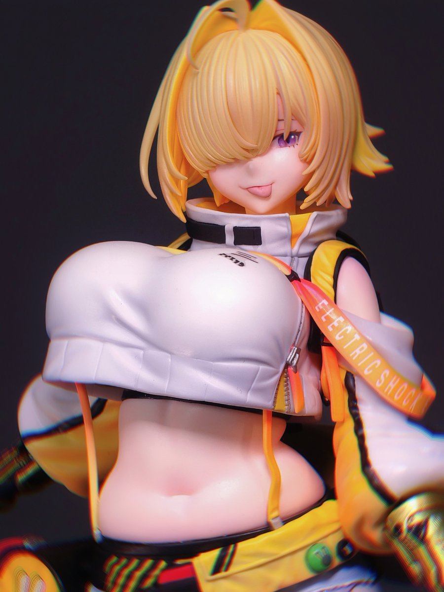 rkdlem589's tweet image. エレグ完成しました!
ぷにぷにしてかわいいです!!😍😍
作品名 : エレグ
原 型 : ミロ (@vanillalove1013 )
撮 影 : Lilim111 (@King_SeungH )
#エレグ
#NIKKE