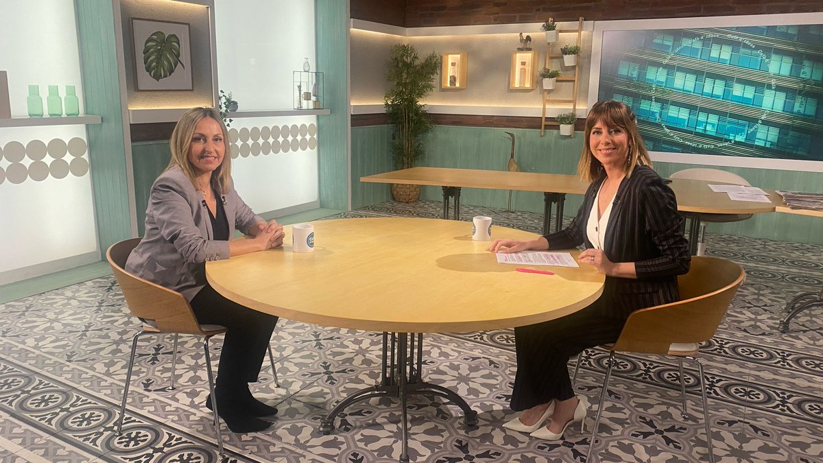 🔴 Comença l'entrevista de <a href="/Lorena_Amo/">Lorena</a> a <a href="/evamenorc/">Eva Menor</a>, consellera d'Igualtat i Feminisme del Govern | <a href="/igualtatcat/">Igualtat i Feminisme</a>

👥 Després analitzarem l'actualitat amb <a href="/toniaira/">Toni Aira</a> i <a href="/fernandezdeu/">Ricardo Fernández Deu</a>

📍 #La2 de <a href="/RTVECatalunya/">RTVE Catalunya</a>, #Canal24horas i <a href="/radio4_rne/">radio4_rne</a>
📱 rtve.cat/directe