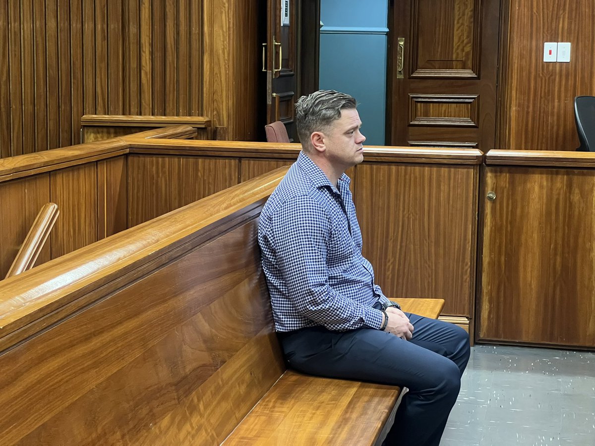 Reinhardt Leach has just arrived in the GQ High Court for closing arguments in the murder trial of his girlfriend Vicki Terblanche. Leach is suspected of conspiring with Vicki’s estranged husband Arnold Terblanche to kill Vicki back in Oct 2021. #sabcnews