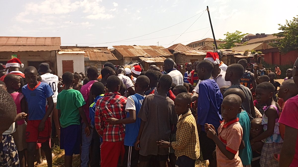 By God's mercy we decided to give Ghetto Children packages.
thank you madam Sherina for having that golden Heart and we call upon everyone to join us in this struggle.
Email:katangaghetto@gmail.com