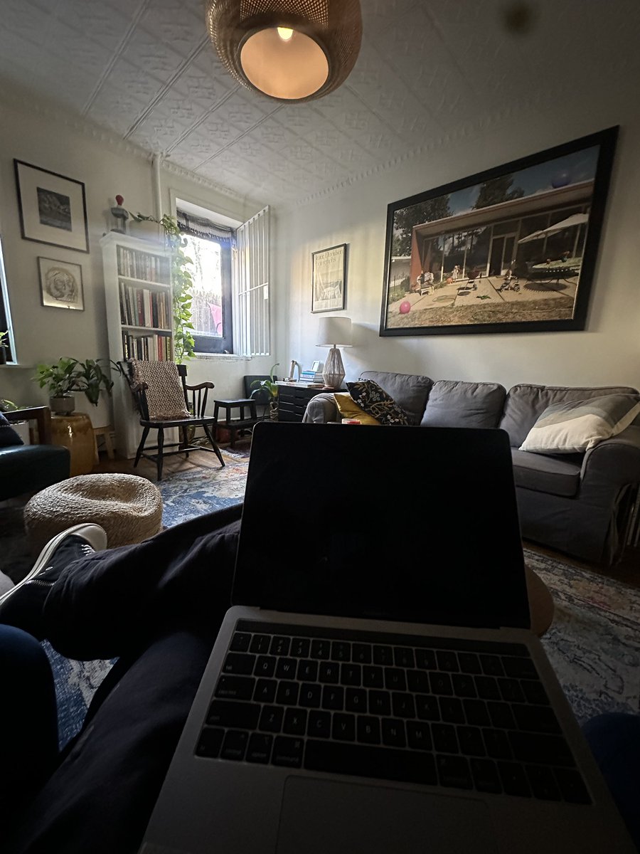 Literally why haven’t you started an online business? Whats your excuse?

I’ve been able to travel everywhere simply because of it.