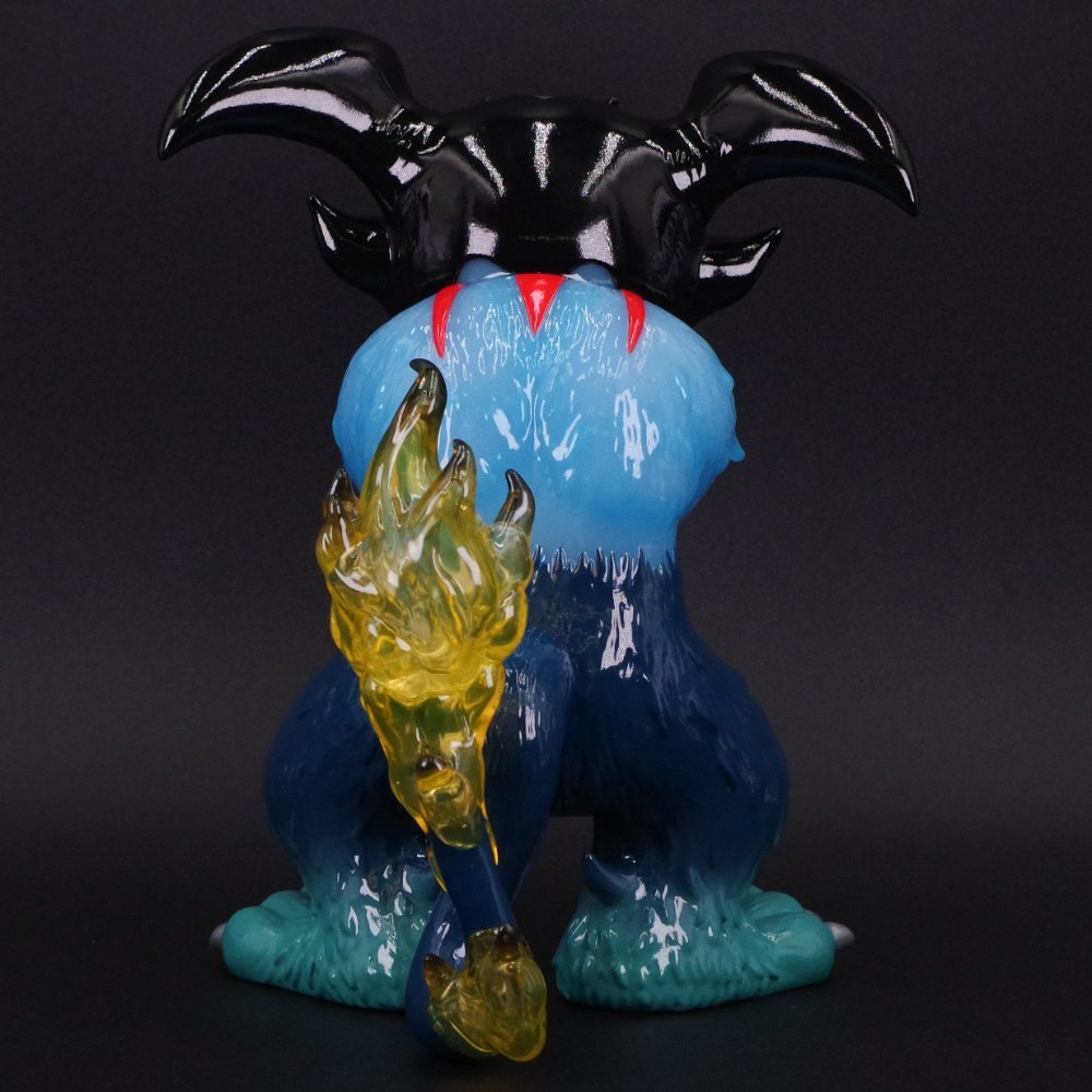 墓場の画廊さんで当選した石黒亜矢子さんのデビルニャン届きました