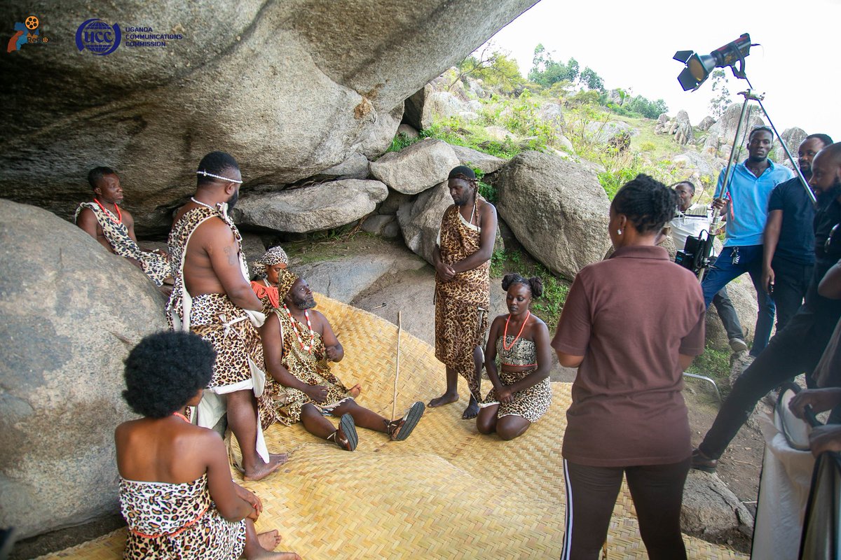 UCC_Official's tweet photo. Day 3 of the Regional Film Competition in Ntungamo was all about gaining hands-on experience. Here are scenes from the shooting of 'The Last of Karegyeya'
@UgandaFilm
@ConsumerUCC
#UgandanStories
#PromotingLocalContent
#RegionalFilmCompetition2025 https://t.co/bwnbq4PlrJ