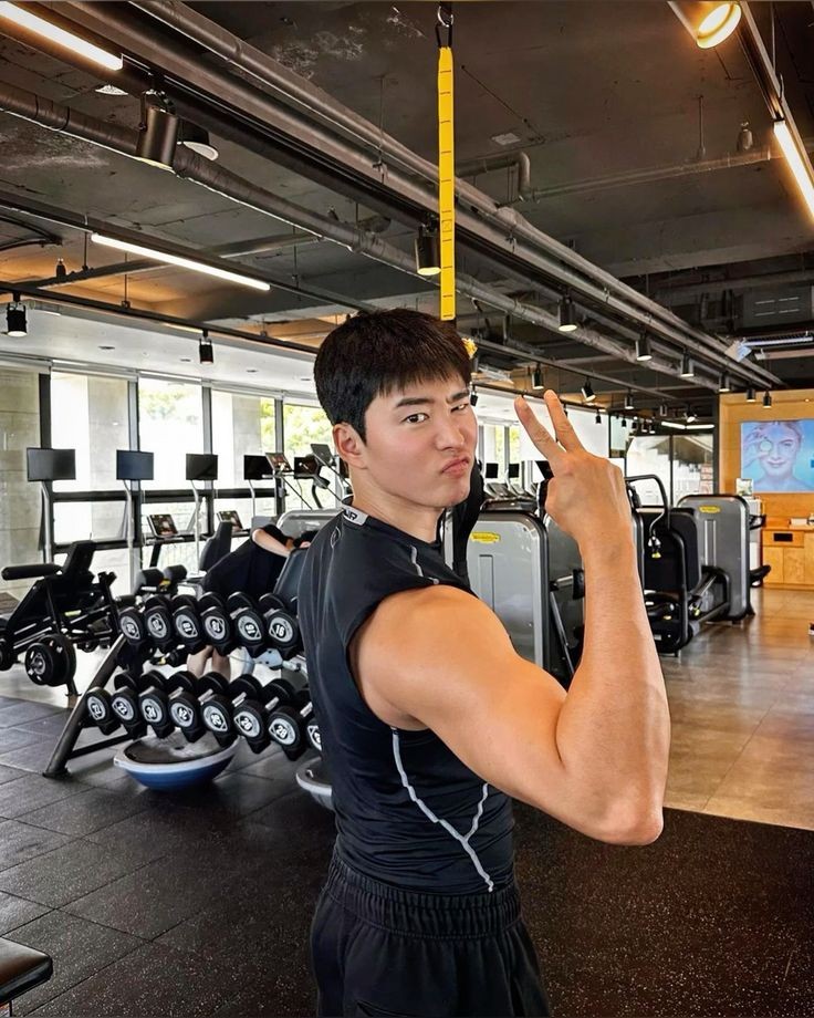 laidbackdom_'s tweet photo. KAIZER

Boxing coach. Fuckboy 
gay. verse. dom. Top

fandomless oc. 
nsfw. mdni. 18+.

♡ ︎+ ↺ ? https://t.co/hdpsN0UVDl