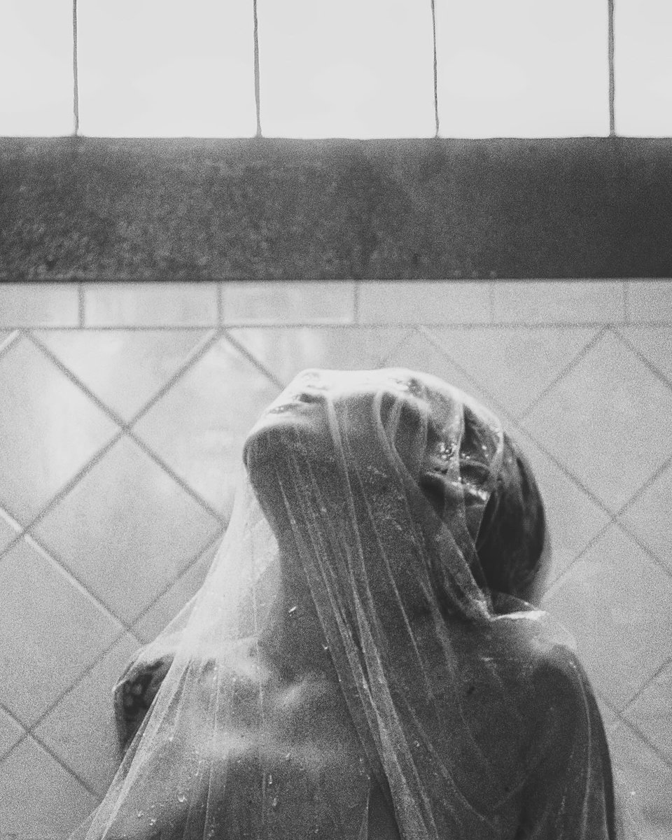 mannequinmadi (@mannequinmadi) on Twitter photo If statues whispered, what would they say ? 
Photo by Kelsie Stark
Edits by me If statues whispered, what would they say ? 
Photo by Kelsie Stark
Edits by me