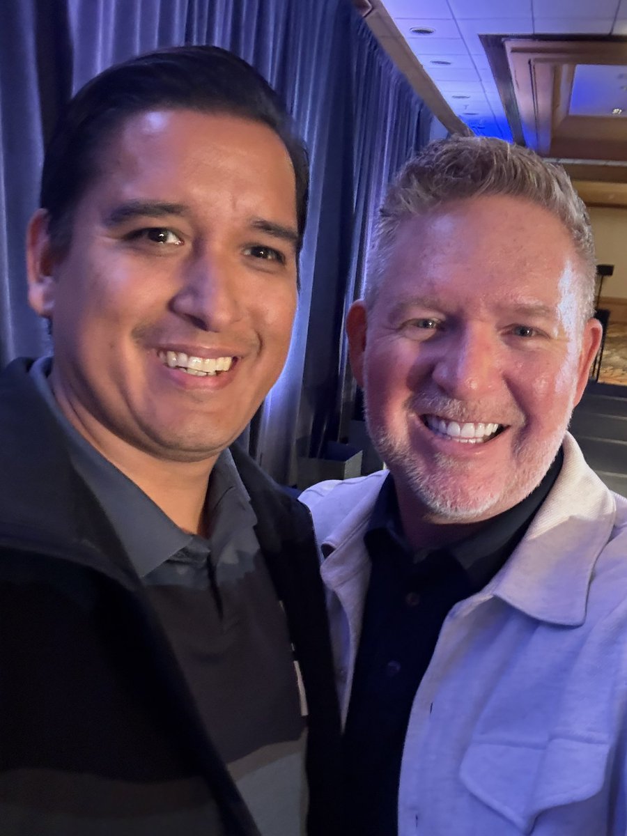 LeoLunaRealtor's tweet photo. Huge shout out to @TheJoeSotoTeam for inviting me to join him today to learn with the g.o.a.t. of real estate marketing, @tomferry! 

So much knowledge provided today and now it’s time for implementation. 

Let’s go! 🚀

#tomferry https://t.co/R9n64N253G