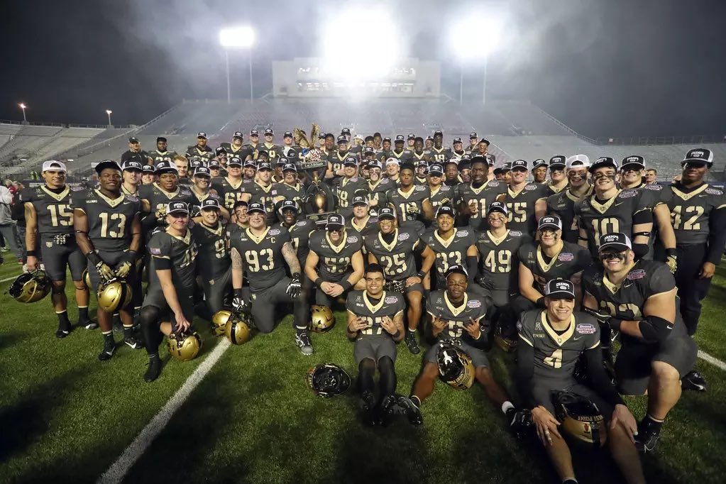 ykitsmatthew's tweet image. #AGTG After a great conversation with
@Coach_Burks I’m blessed to receive my 10th D1 offer from Army West Point. Go Knights! @ArmyWP_Football
@Coach_SandersQ @coachbschu @247recruiting @PrepRedzoneAR