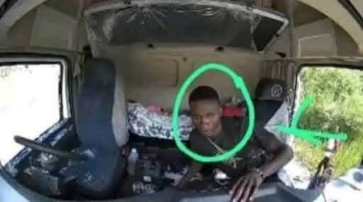 MulundaArchie's tweet photo. Well done Zambia Police for arresting this criminal. We're confident that you're going to arrest the rest of the gang members https://t.co/JzIaZKaTEv