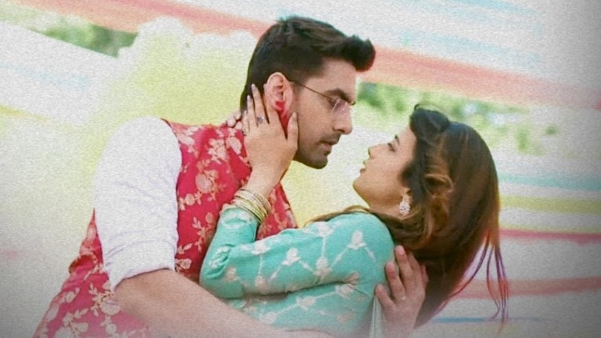 gloriousgurl07's tweet photo. "White & Green,just like our bond—pure,timeless,& full of love. Celebrating Holi with the colors that define us.🌿🤍 — #abhimaan
#EternalConnection #AbhimaanForever
ps : I m loving their outfits and whole vibes of Holi
•#yrkkh #rohitpurohit #samridhiishukla #armaanpoddar• https://t.co/QxqZfmskxV