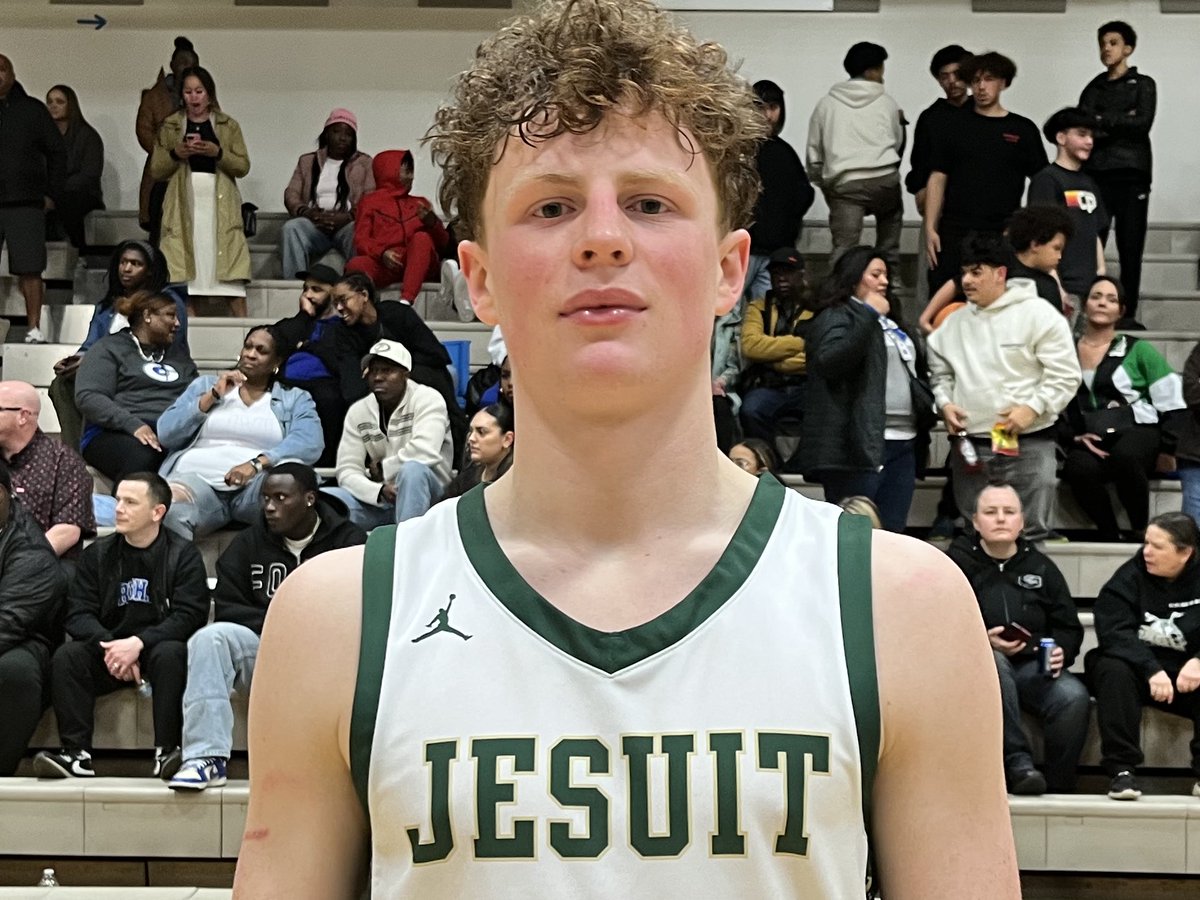 Prep Hoops Oregon (@prephoopsor) on Twitter photo In his final home game of his high school career, <a href="/Kilfoil_Patrick/">Patrick Kilfoil</a> left his mark. The Jesuit senior was sharp with his shot, tight in his drives, and pinpoint with his passing as he accumulated 17 points, 6 rebounds, and 4 assists as the Crusaders cruised to the second round. In his final home game of his high school career, <a href="/Kilfoil_Patrick/">Patrick Kilfoil</a> left his mark. The Jesuit senior was sharp with his shot, tight in his drives, and pinpoint with his passing as he accumulated 17 points, 6 rebounds, and 4 assists as the Crusaders cruised to the second round.