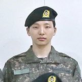 sondonqju's tweet image. skin moisturized, highlight blinding, lip gloss popping he’s already served let him go