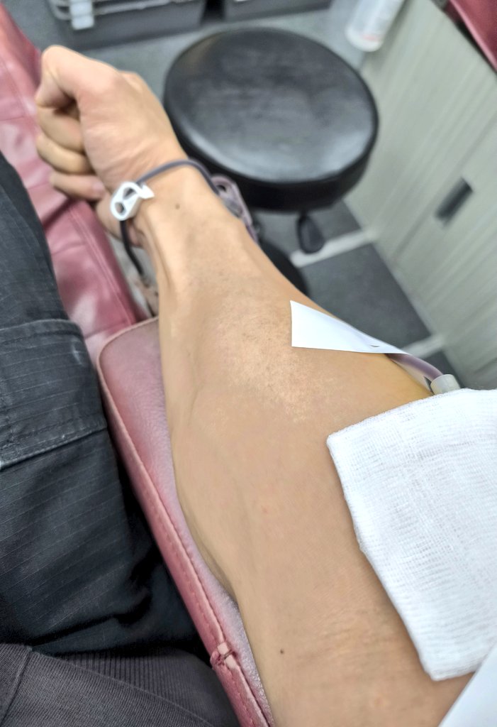 餅乾好吃，果汁好喝~