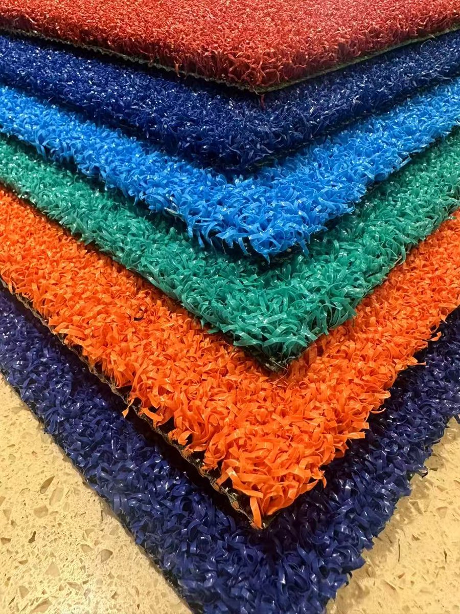 wegiturf's tweet image. New rainbow decorative grass, welcome to inquire and order.#ENOCHGRASS #artificialgrass #runningtrack #redgrassturf #redgrass #artificialturffortrack