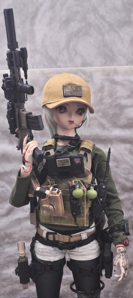 dreamdoll6's tweet photo. 1/3 SCALE REPLICA MINIATURES MODEL KIT SERIES HK 416 TAN COLOUR VER   ✨😙😙✨
#SECRETCROSS
#武装ドール 
#アイドール東京 #handmade
#3dprint
#ドルフィードリーム
#DDはいいぞ https://t.co/24J5aywgw5