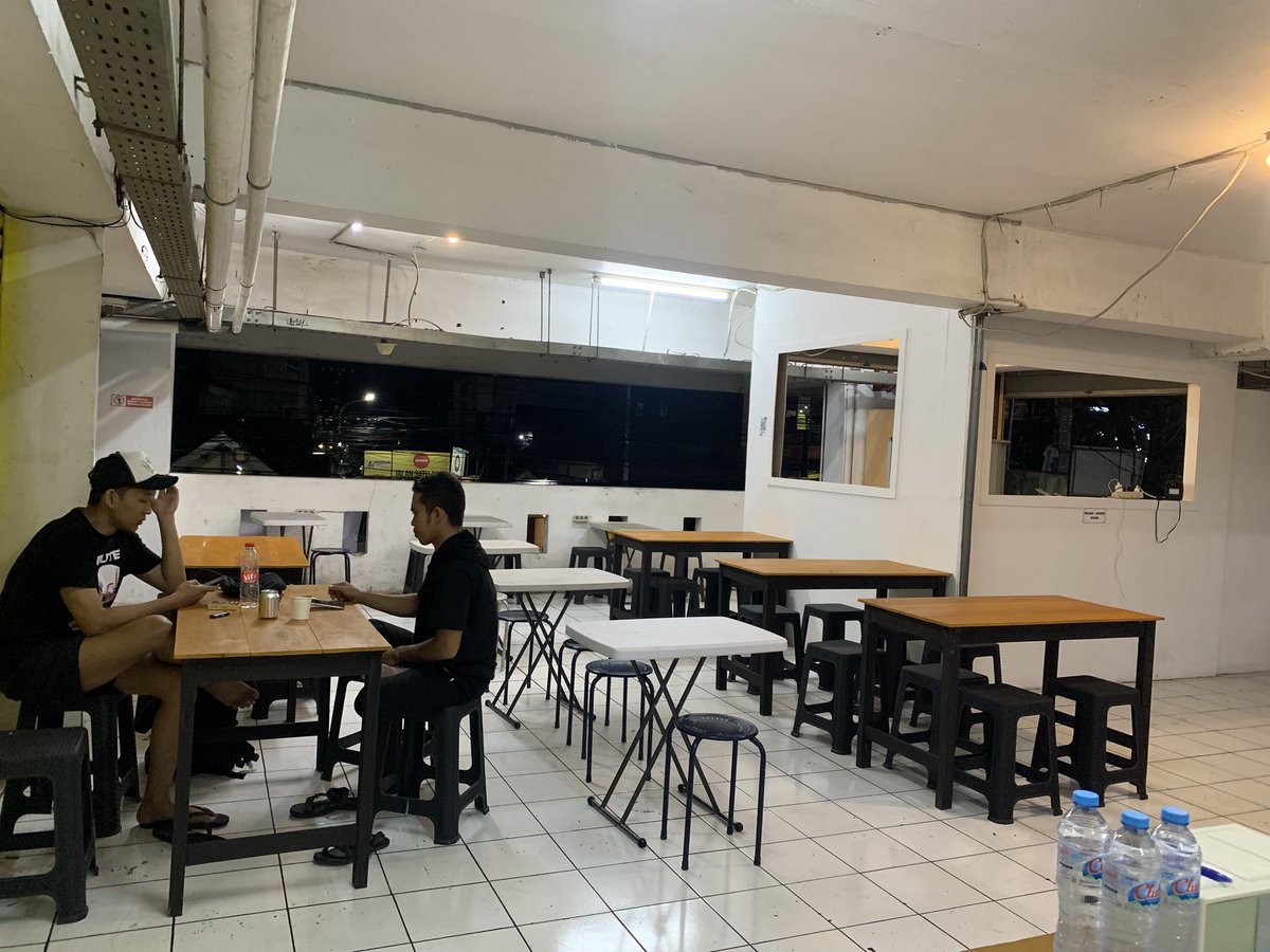 kemaren mencoba buka puasa ditempat yang belum banyak orang tau, lokasi didalem pasar dinoyo lt 2. Makanan enak" dan ga rebutan meja <a href="/infomalang/">Info Malang</a> <a href="/yusufgunawan/">Yusuf Gunawan</a> <a href="/Malangraya_info/">Malang Raya Info</a>