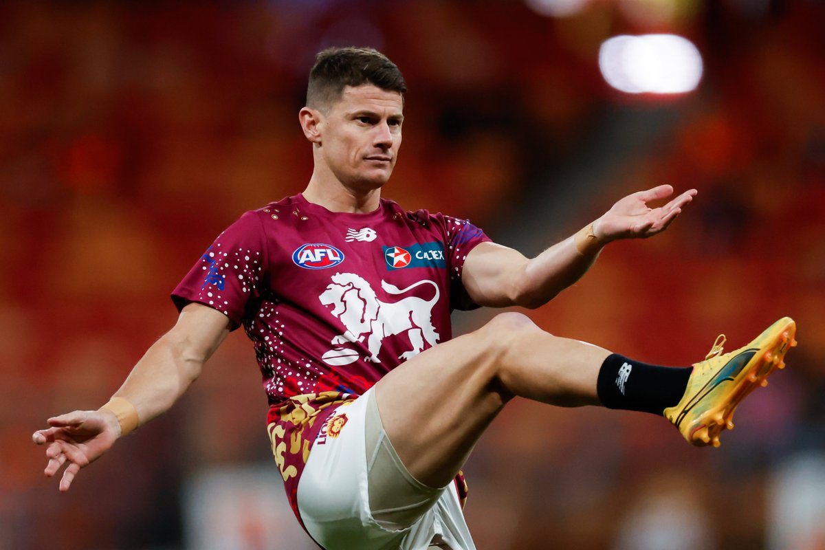 SuperCoach's tweet image. Just Calm A Down!

The SCodfather @magicmoments000 has revealed his secret 2025 strategy and the 'spuds' he hopes will win him $50,000 in 2025.

SEE HIS TEAM: shorturl.at/2oSBS 

#SuperCoach #AFL