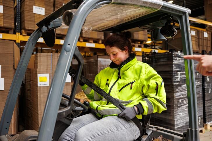 𝗗𝗲 𝗴𝗼𝗿𝗱𝗲𝗹 𝗸𝗮𝗻 𝗷𝗲 𝗹𝗲𝘃𝗲𝗻 𝗿𝗲𝗱𝗱𝗲𝗻! - Onlangs landde een vliegtuig in Toronto op zijn kop. De passagiers overleefden dit, vooral omdat ze hun gordel droegen. Peter Tamsma schreef er een blog over: 
bit.ly/4i1EW8j