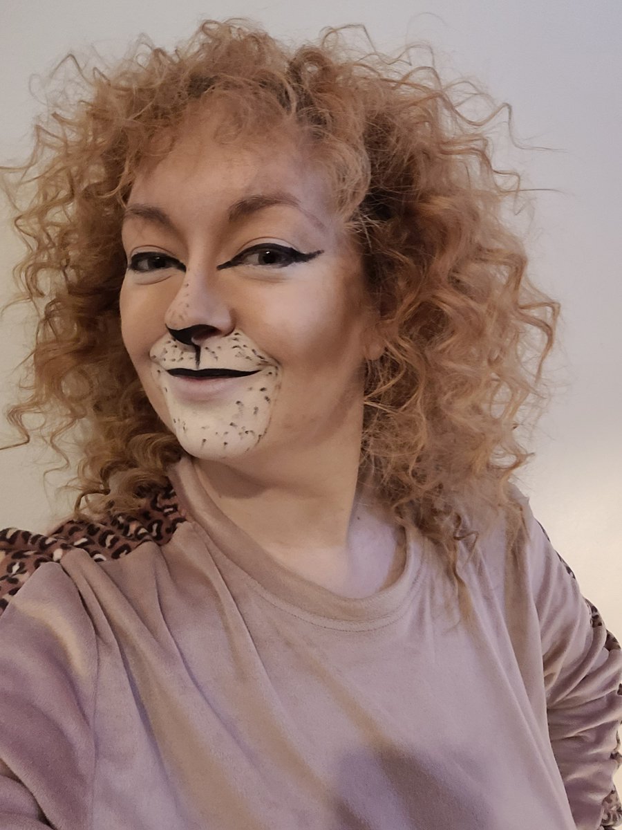 dchurchillteach's tweet image. The things we get to do and call it &quot;work!&quot; The best job in the world. Happy World Book Day! #wbd #teamtase #NotAWitch #NotAWardrobe