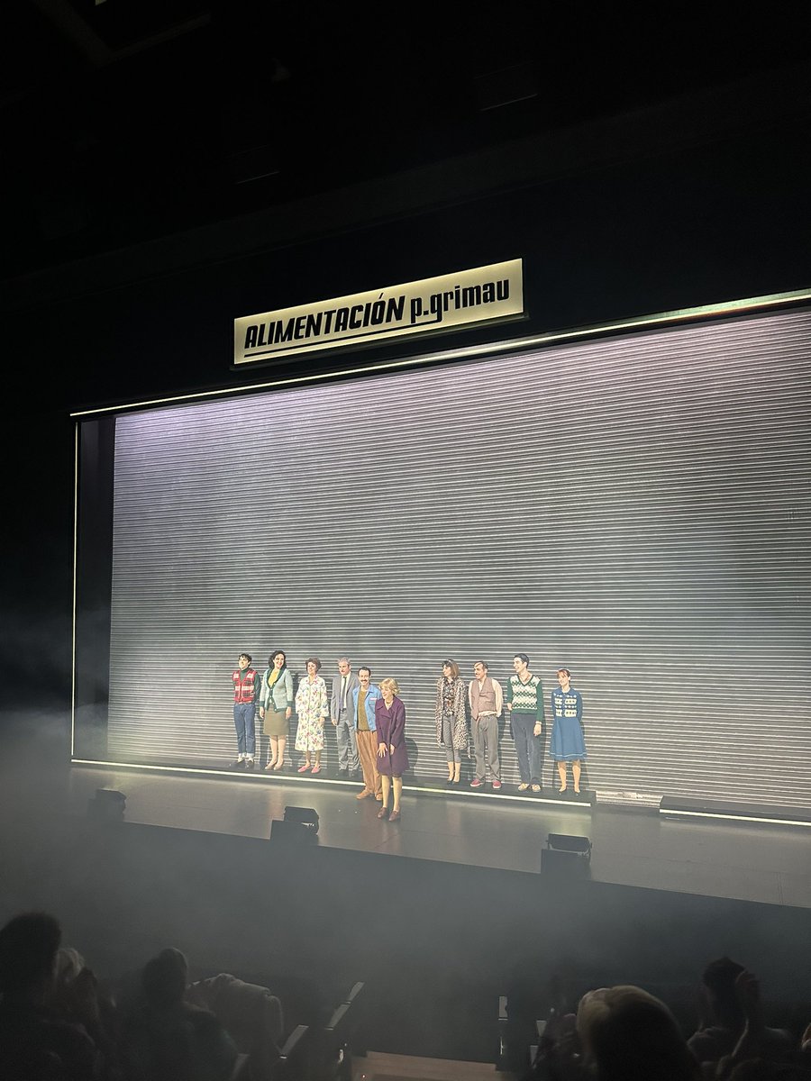 Ahir vam gaudir com mai vivint “L’aranya” a la Sala Gran del <a href="/teatrenacional/">TNC</a> . Un text, uns personatges i unes representacions boníssimes, amb missatges molt potents. Ah, i una Mima Riera estel·lar. Espavileu, queden algunes entrades al TNC, o estigueu al cas que surt de gira!👏