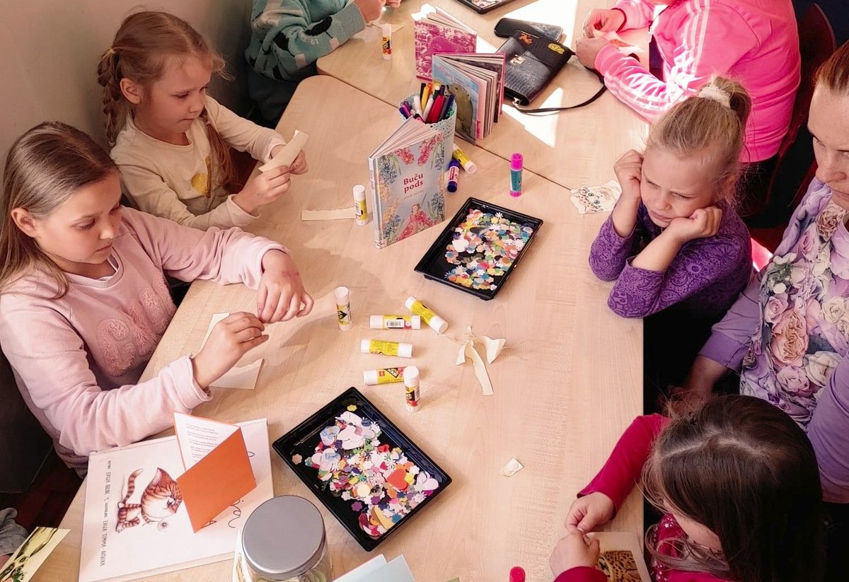 Ventspils bibliotēku darbinieki ir parūpējušies par to, lai skolēniem,  kuri nedēļā no 10. marta baudīs pavasara brīvlaiku, būtu iespējams apmeklēt un līdzdarboties interesantās un radošās nodarbībās. ventasbalss.lv/zinas/kultura/…