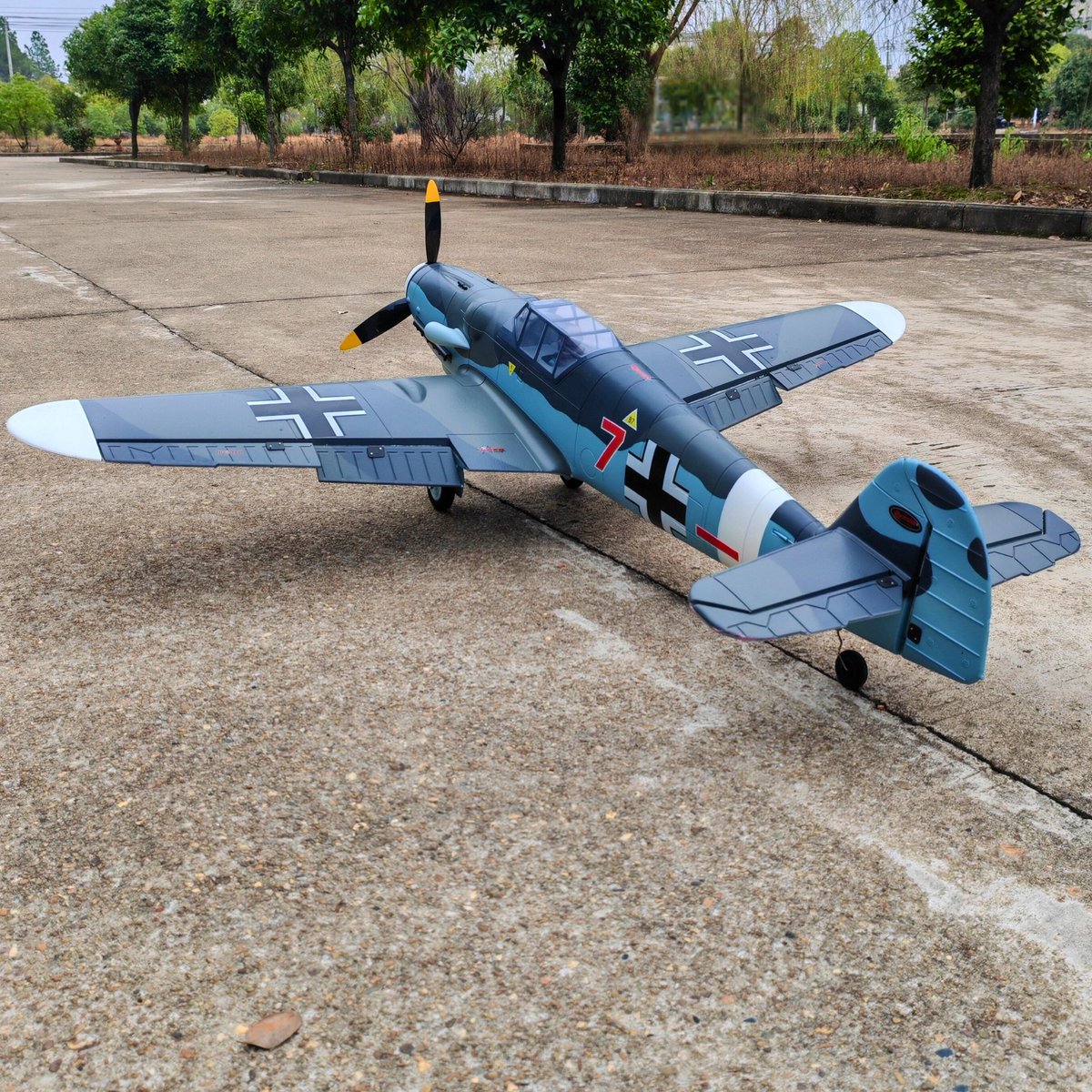 dynamhobby's tweet image. Dynam Messerschmitt BF-109 V2 isn’t just a great RC plane; it’s a tribute to aviation history. With a 1300mm wingspan, realistic flaps, and a high-performance 4S system, it’s the perfect blend of scale details and modern performance. 
dynamrc.com/products/messe…
#dynamrc #rcbf190