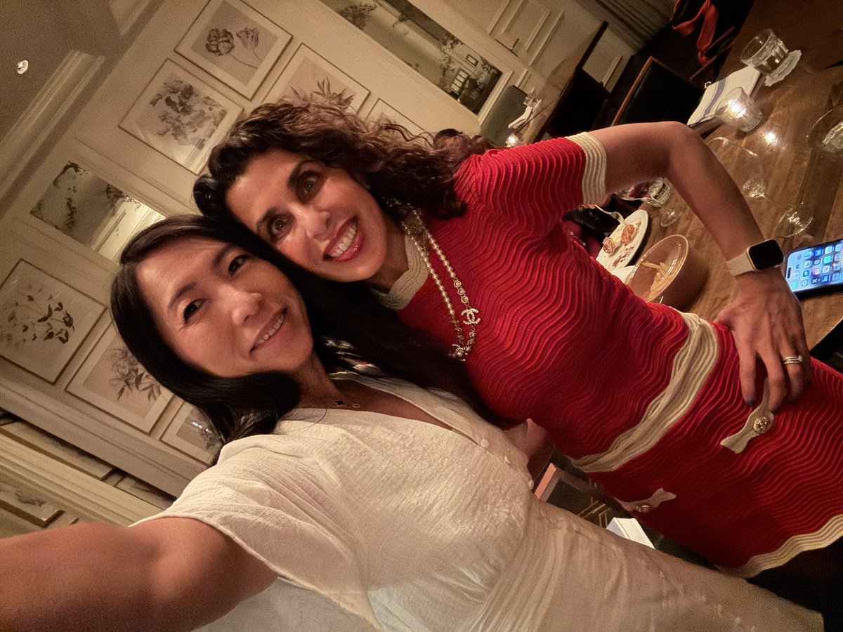 Jacqueline Saw (@docsaw) on Twitter photo Amazing evening at our UBC women in cardiology dinner tonight with our special guest <a href="/DrMarthaGulati/">Dr. Martha Gulati ♥️🫀❤️🩹🇨🇦</a>. So good to hear her pearls on what she would do differently in her career given what she’s learnt in her journey. Looking forward to her grand rounds talk tomorrow! ❤️💙💜 Amazing evening at our UBC women in cardiology dinner tonight with our special guest <a href="/DrMarthaGulati/">Dr. Martha Gulati ♥️🫀❤️🩹🇨🇦</a>. So good to hear her pearls on what she would do differently in her career given what she’s learnt in her journey. Looking forward to her grand rounds talk tomorrow! ❤️💙💜