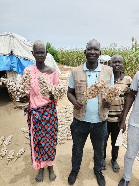 IFDC East and Southern Africa (@ifdcesaf) on Twitter photo Meet Rachel, a farmer from #SouthSudan’s Jonglei State.
Since joining the A3 SEED project in 2023, she’s been using organic manure from livestock waste & crop remains, boosting crop health, doubling sorghum yields & increasing fodder for her animals.
<a href="/NLinSouthSudan/">Embassy of the Netherlands in South Sudan</a> <a href="/IFDCGlobal/">IFDC</a> Meet Rachel, a farmer from #SouthSudan’s Jonglei State.
Since joining the A3 SEED project in 2023, she’s been using organic manure from livestock waste & crop remains, boosting crop health, doubling sorghum yields & increasing fodder for her animals.
<a href="/NLinSouthSudan/">Embassy of the Netherlands in South Sudan</a> <a href="/IFDCGlobal/">IFDC</a>