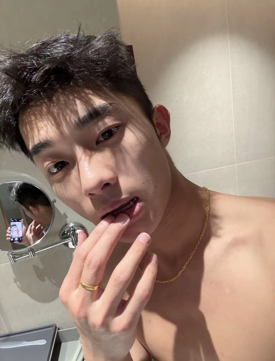 小李不讲理 tweet media