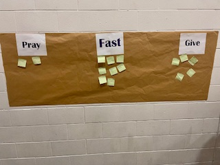 MustangsMartin's tweet photo. Yesterday, we celebrated Ash Wednesday with Father Christopher Gillen, our Pastoral Leader. Thank you to our teachers, Ms. Lucianai and Mrs. Bonadio, for leading the service, and to the student body for celebrating with reverence! @niagaracatholic #lent2025 https://t.co/OAnNLdzYDb