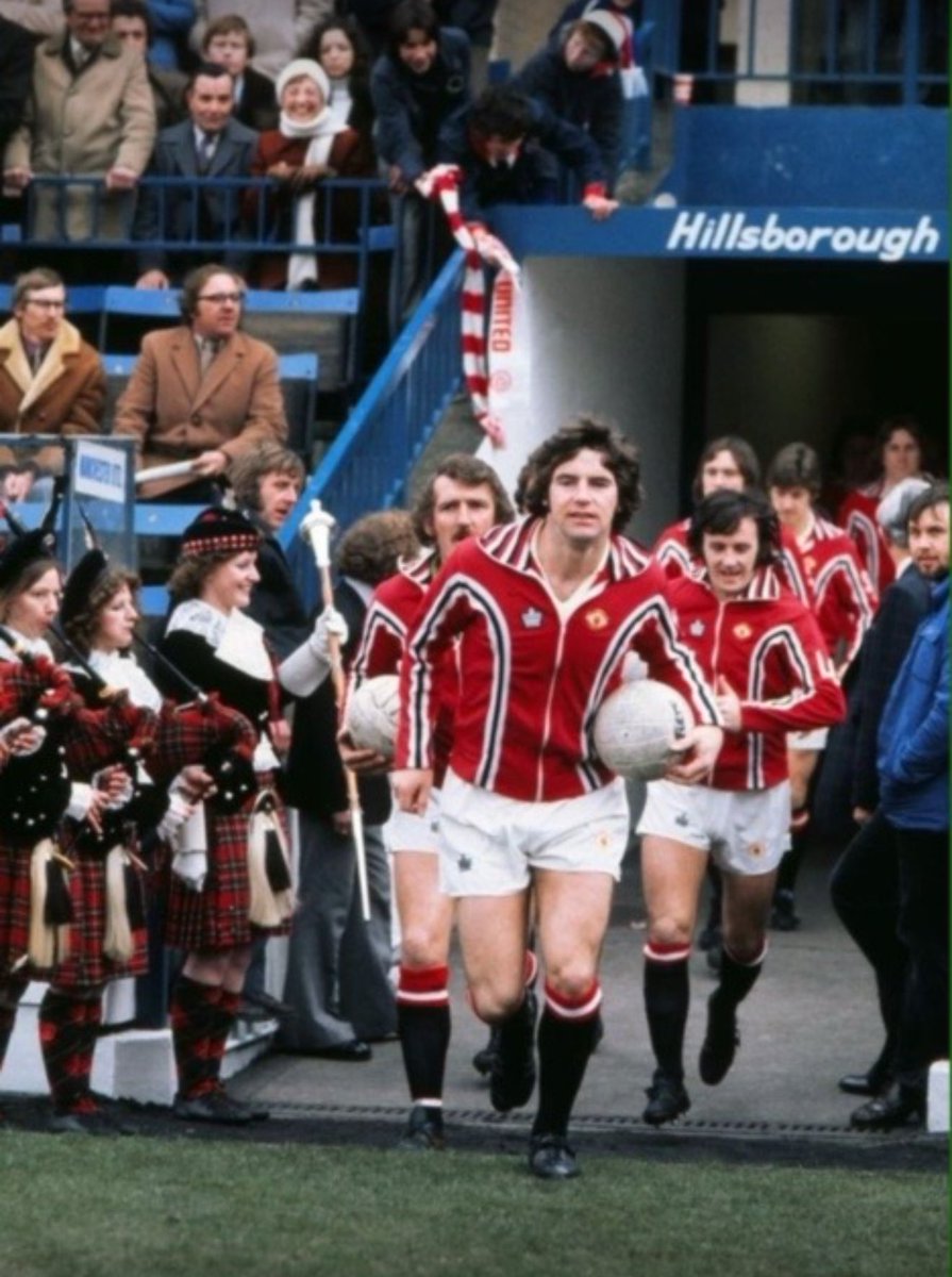 Nicky Welsh (@myunitedroad) on Twitter photo Take Me Home .. to the days of silk scarfs, no shirt sponsors, bands on the pitch & of course CRAZY Gorillas in the Lepping Lane π¦ πΎπͺ
<a href="/johnludds/">John Ludden</a> MUFC OK β½οΈ Take Me Home .. to the days of silk scarfs, no shirt sponsors, bands on the pitch & of course CRAZY Gorillas in the Lepping Lane π¦ πΎπͺ
<a href="/johnludds/">John Ludden</a> MUFC OK β½οΈ