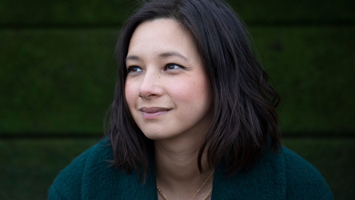 UCL Alumni (@uclalumni) on Twitter photo Celebrate <a href="/WorldBookDayUK/">World Book Day UK 📚</a> with Amélie Skoda's (UCL English BA 2005), <a href="/ArtsHumsUCL/">UCL Arts & Humanities</a> debut novel Bethnal Green.
The novel is set in the 1970s and follows the story of a young Malaysian woman who immigrates to London to become an NHS health worker.
👉 bit.ly/4i0IVSs Celebrate <a href="/WorldBookDayUK/">World Book Day UK 📚</a> with Amélie Skoda's (UCL English BA 2005), <a href="/ArtsHumsUCL/">UCL Arts & Humanities</a> debut novel Bethnal Green.
The novel is set in the 1970s and follows the story of a young Malaysian woman who immigrates to London to become an NHS health worker.
👉 bit.ly/4i0IVSs